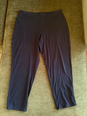 J. Jill Black Capri Leggings